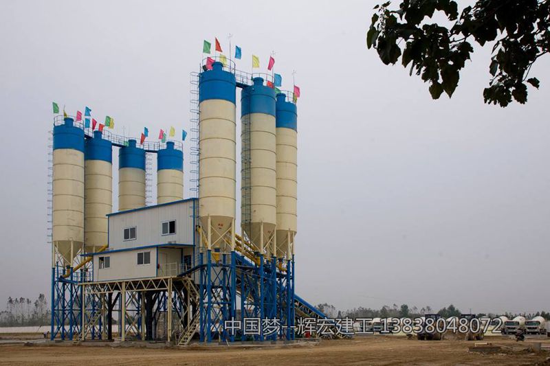 混凝土攪拌站.jpg 混凝土攪拌站.jpg